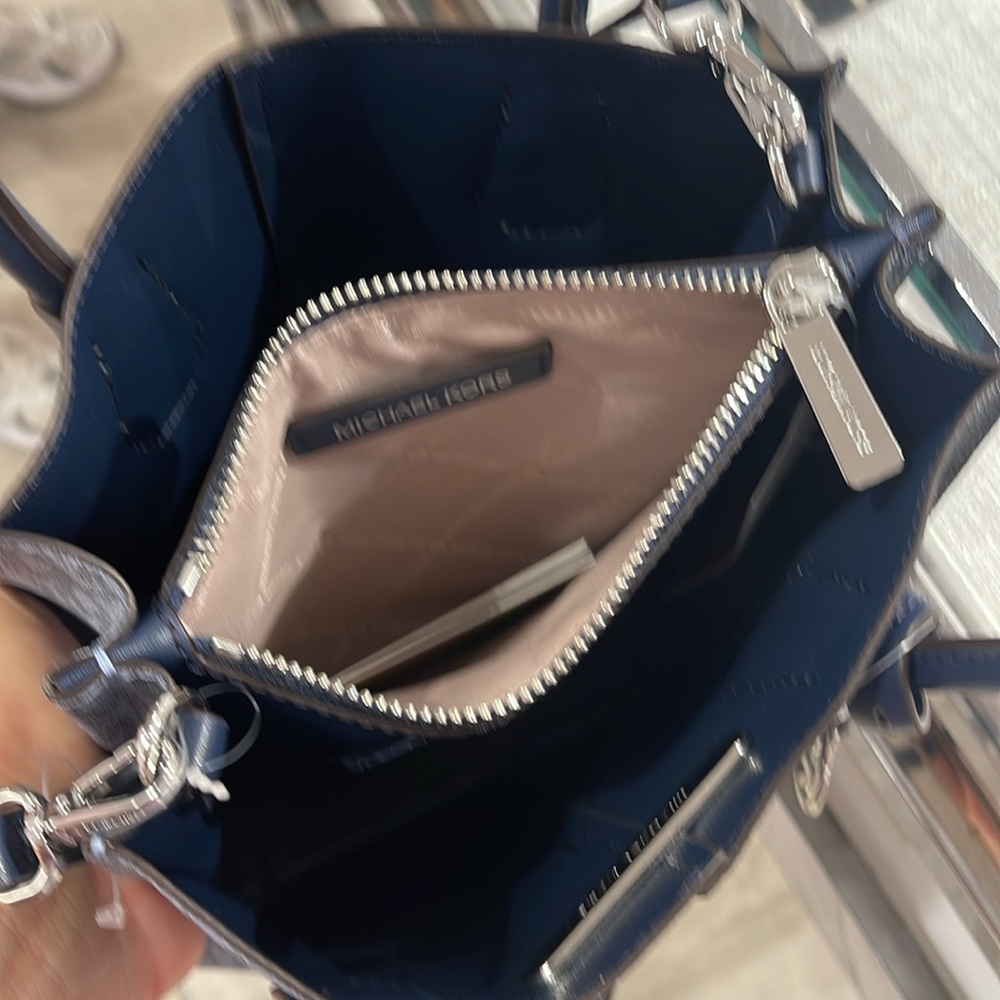 Michael Kors Mercer Medium Two-Tone Logo Crossbody Messenger Navy Multi NWT - Picture 10 of 16